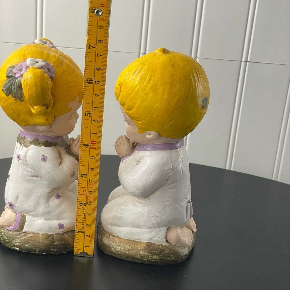 Vintage 1977 Signed Hand painted Figurines Children Boy Girl‎ Kneeling Praying - Picture 8 of 16